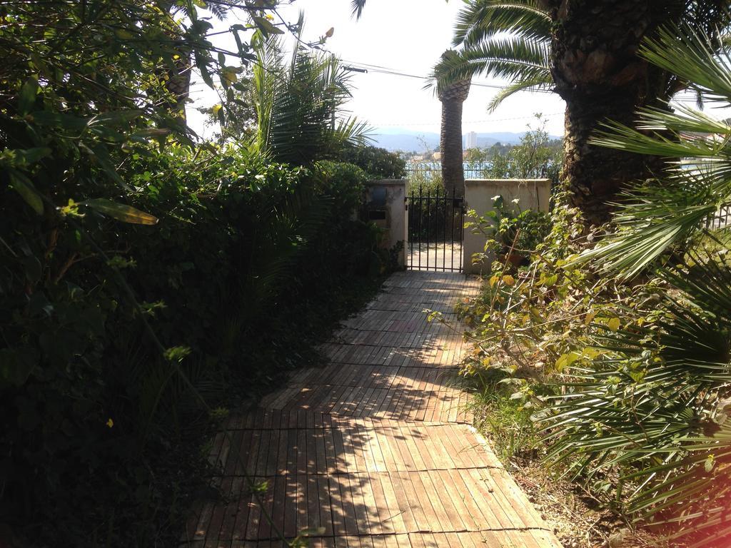La Mandarinette Hotell La Seyne-sur-Mer Exteriör bild
