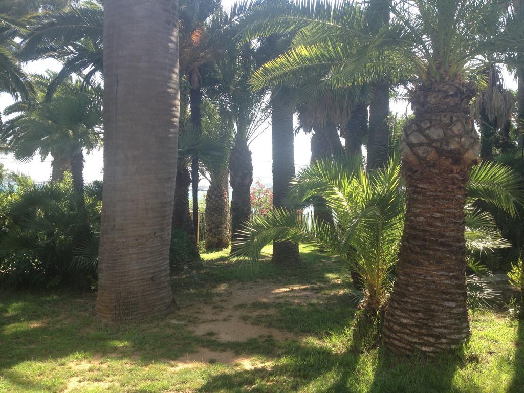 La Mandarinette Hotell La Seyne-sur-Mer Exteriör bild